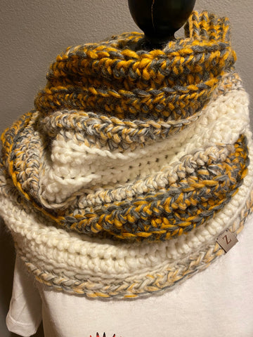 Chunky Infinity Cowl Scarf, Ivory, Gray and Mustard Chunky Scarf, Cowl Scarf, Winter Scarf, Infinity Scarf, Knit Scarf, yellow and gray cowl