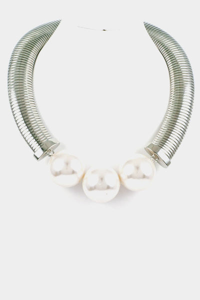 Pearl large necklace